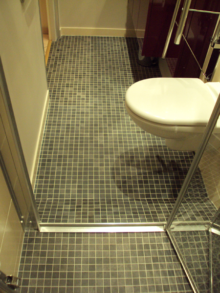 Salle de bains aux normes handicapé